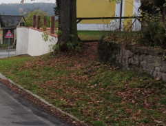 Rozzlobení sousedé