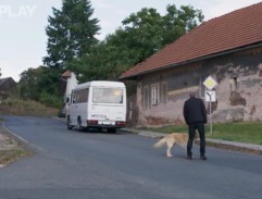 Odjíždějící autobus