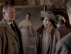 Rodina Crawley na aukci