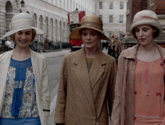 Lady Rose, Rosamund a Edith