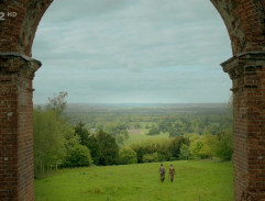 Lady Mary s Tomem diskutují o panství