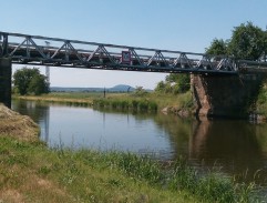 Štěpán a Eva na mostě