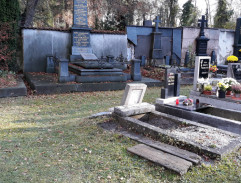 Hrob Aničky Posedlé