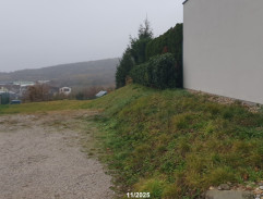 pred chalupou Šimona Pančuchu