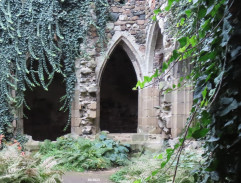 Klášterní chodba II