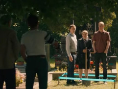 Bezva ženská na krku