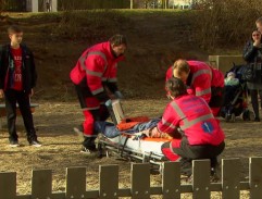 Záchranáři na hřišti