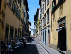 Příjezd agentů WHO