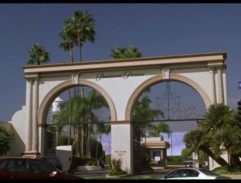 Hlavní brána do studia