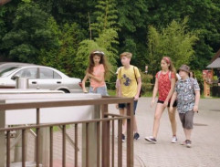 Deti sa snažia ujsť