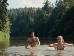 Koupání v řece