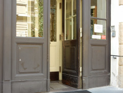 vchod do Neurologického inštitútu