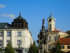 Morový sloup a věžička