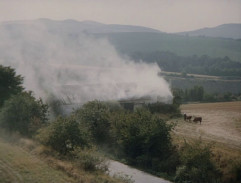 Stodola začíná hořet