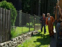 Před Janouškovým domem