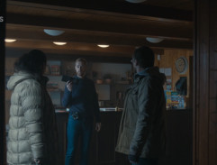 Poručík Hartman u recepce