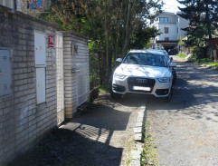 Před Tesařovým domem