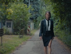 Lenka v zahrádkářské kolonii