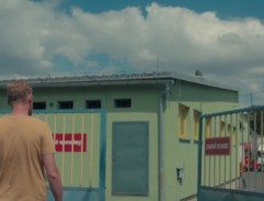 Zadní vchod do masokombinátu