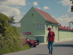 Před Hrádeckými uzeninami