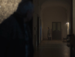 Před pokojem č. 11