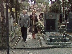 Na hřbitově 1