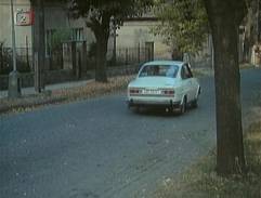 pred domom strážnika Lacinu