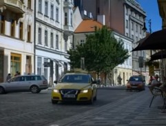 Příjezd ke kadeřnictví