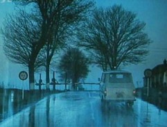 Narození Švandy - sanitka jede do porodnice ve Strakonicích.