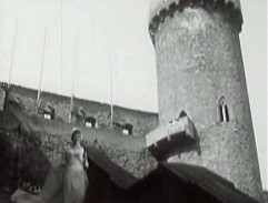 Vítání na nádvoří hradu