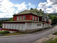 parkovisko hotela Slovan