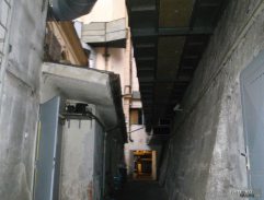 zadný vchod do kuchyne