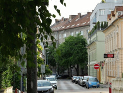 pred Samkovou školou