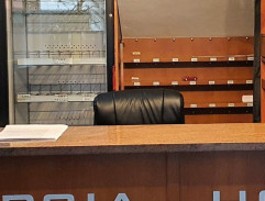 na recepcií hotela v Prievidzi