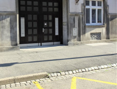 Vjezd do firmy Očko a syn