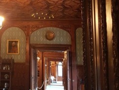 Inspektor a majitelka panství