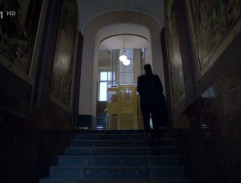 vo vchode pražského domu