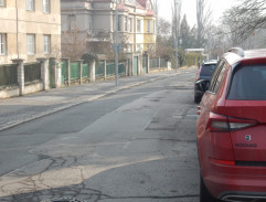 Ulice, kde bydlí Holanovi