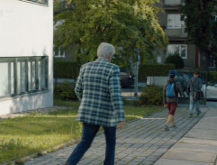 Zoli před gymnáziem