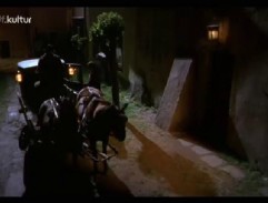 Kočár přijíždí k domu