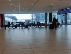 Čekání na letišti