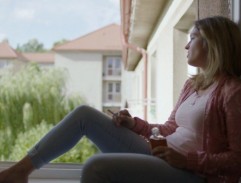 Iveta Ožanová v okně