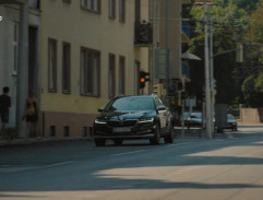 Maxo ide za Bartovičom