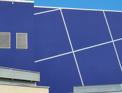 na parkovisku na streche