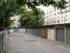 Pred domom novinára Bartoviča