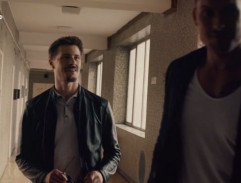 na chodbe špedičnej firmy