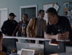 pred výsluchovou miestnosťou