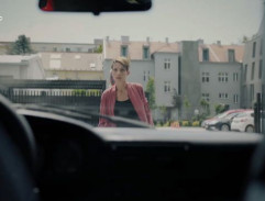 pred Maxovým domom 2