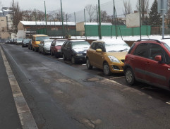 príjazd do tichej ulice