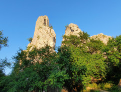 Hláska s tajemnou jeskyní